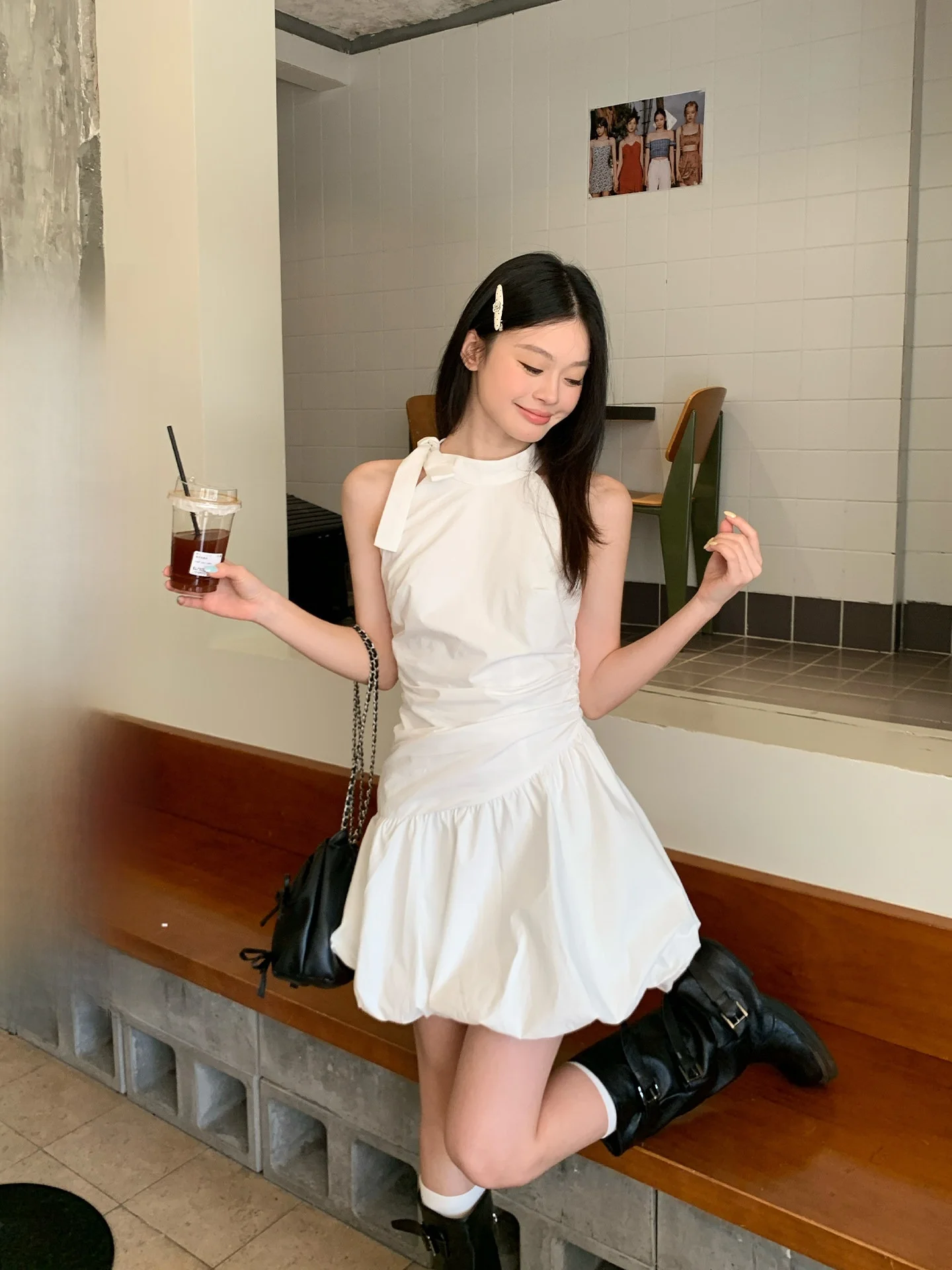 

White Sleeveless Neck Hanging Dress Women's Waist in Summer 2026 Design Sense Flounce Short Skirt Sizing Standard round Neck