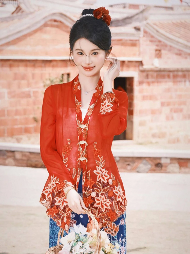 

New Ethnic Minority Women's Embroidered Photography Clothing Xiaowangna Small Style Travel Photography Costume