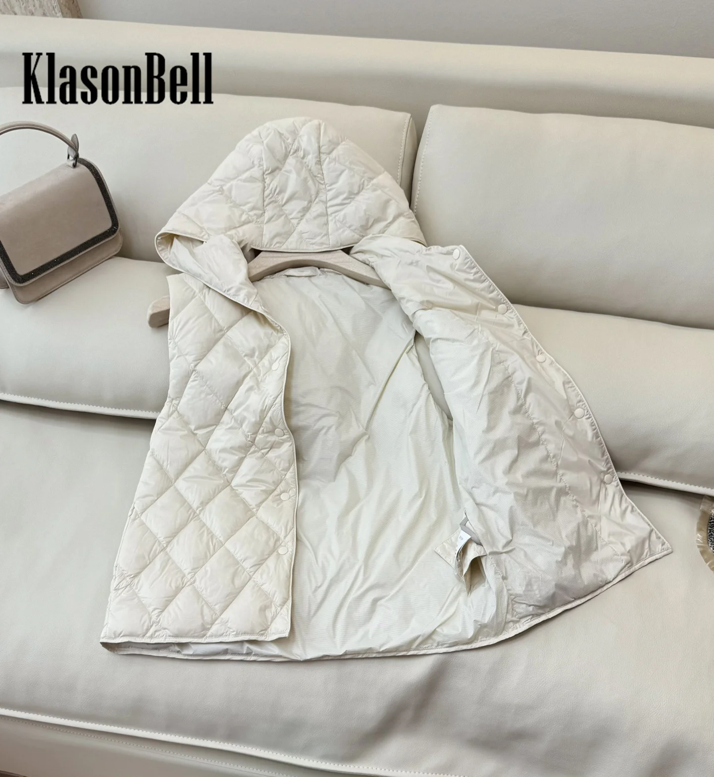 9.5 KlasonBell Women All-matches Fashion 90% White Duck Down Hooded Vest Quilted Argyle Plaid Single Breasted Short Down Vest