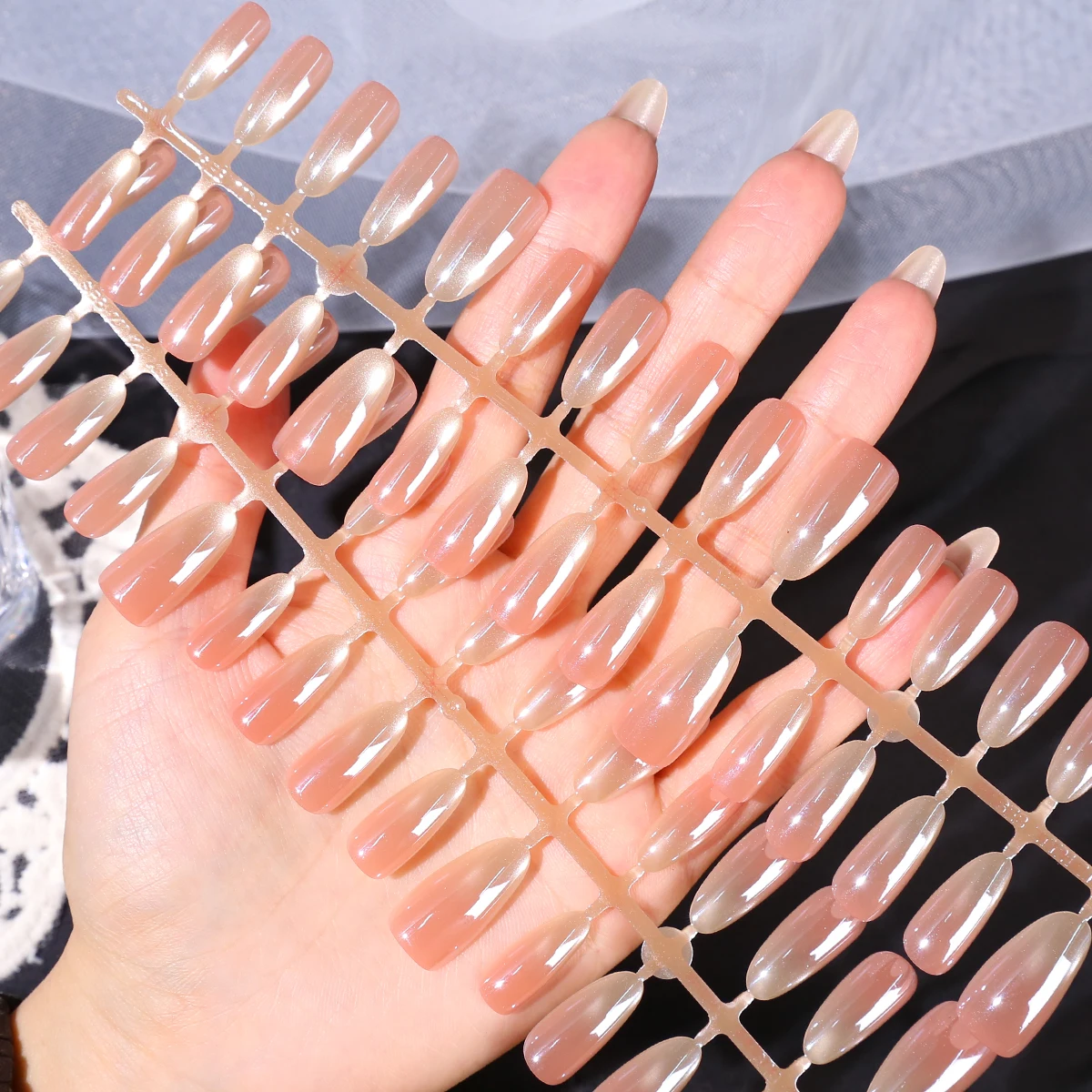 30 قطعة من الأظافر الفرنسية المزيفة، مجموعات أظافر اللوز المطلية بالأظافر الصناعية، ضغط بسيط قابل للانفصال على أطراف الأظافر #4