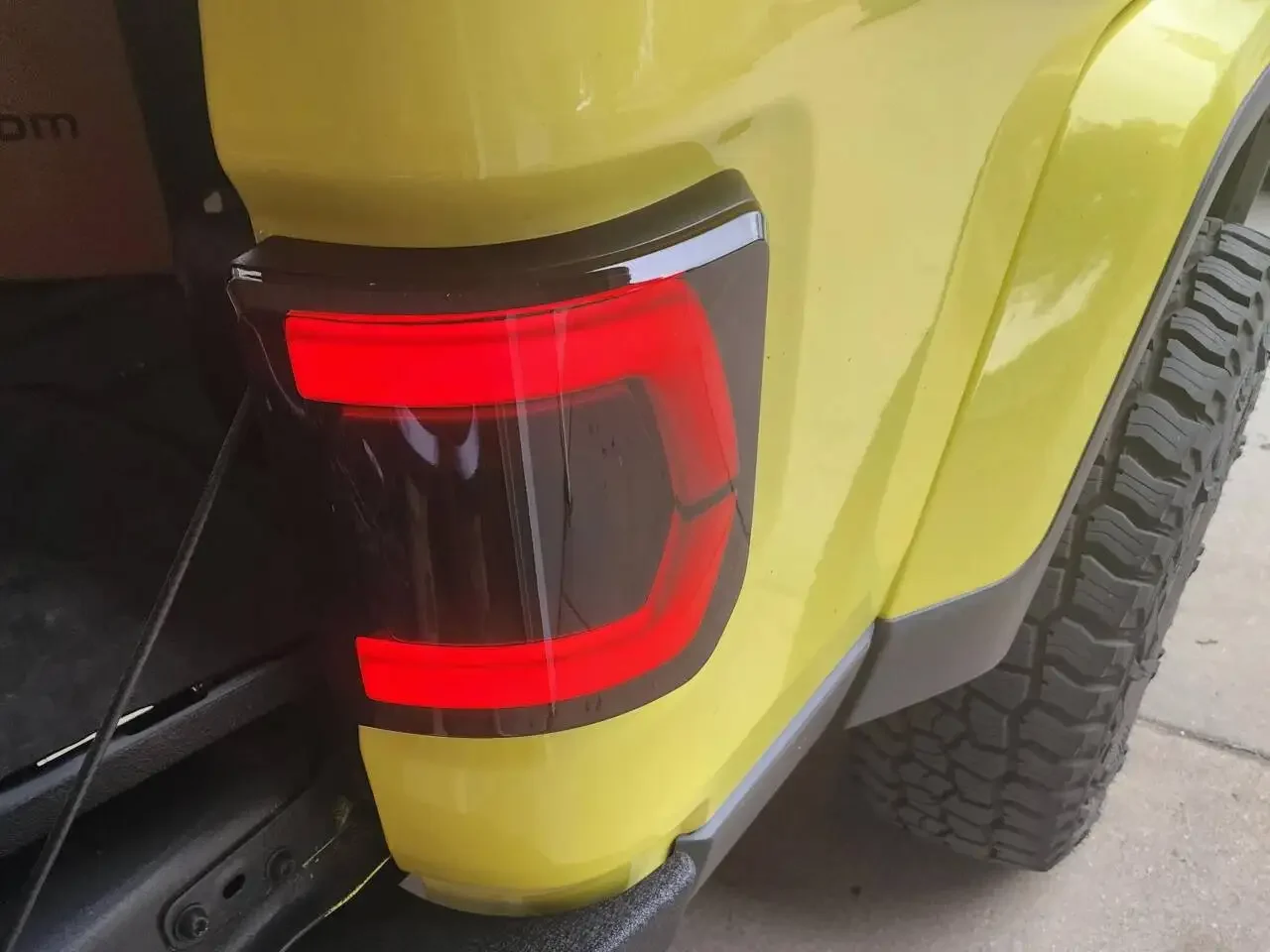 US Version Flush Mounted Design Smoked Lens LED Tail Light with IP68 For Jeep Gladiator JT Tail Lamp