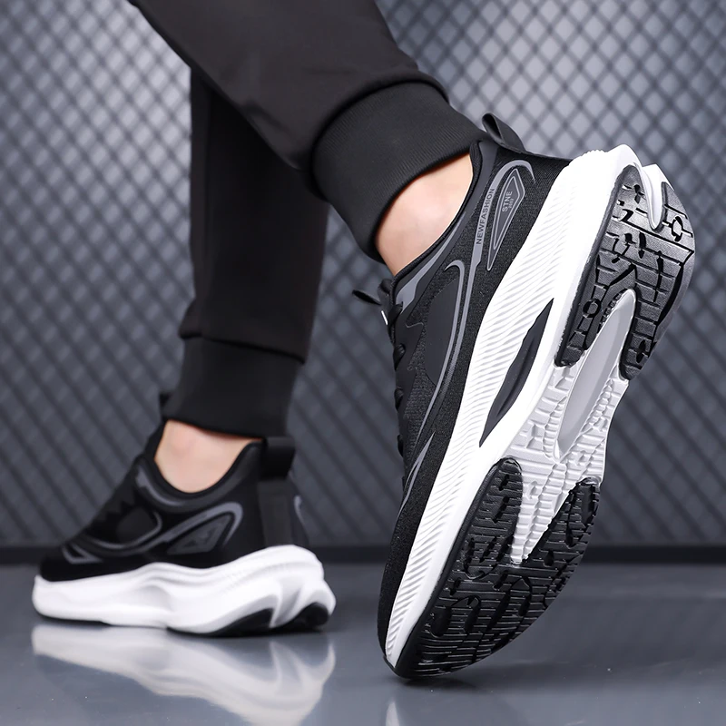 

Прочные кроссовки для бега на открытом воздухе — спортивная обувь большого размера. Оригинальная обувь для фитнеса и тренировок. Легкая четырехсезонная обувь с отскоком.