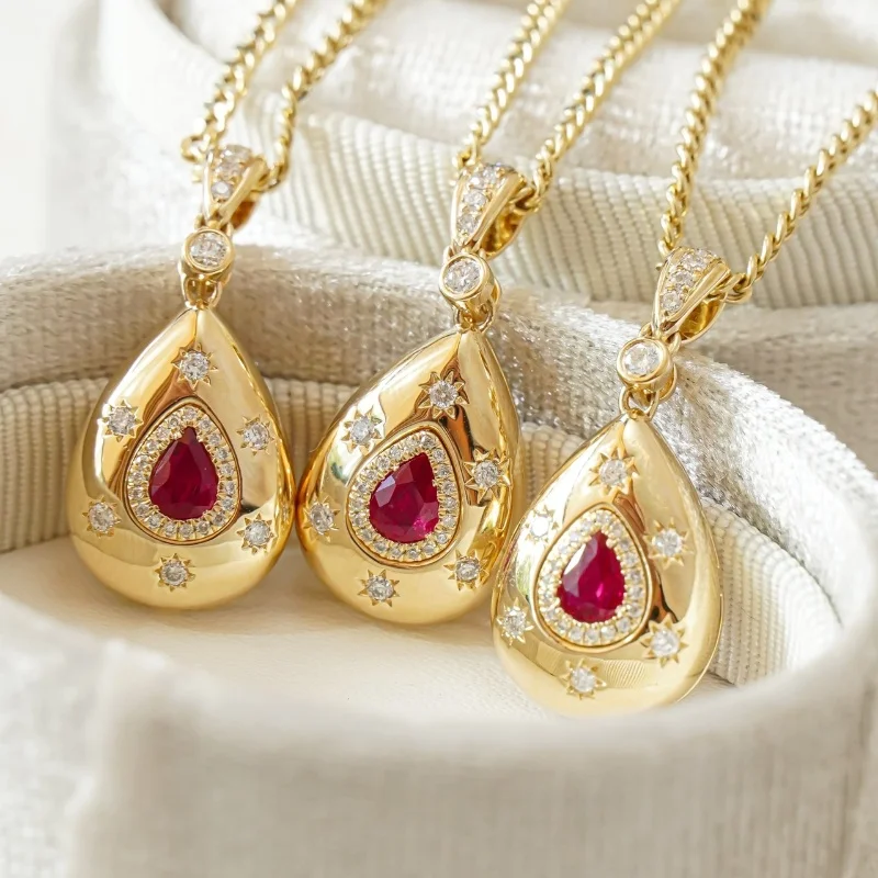 18K Gold Pendant inlaid Ruby Natural Diamond Fashion Simple For Wedding Engagement