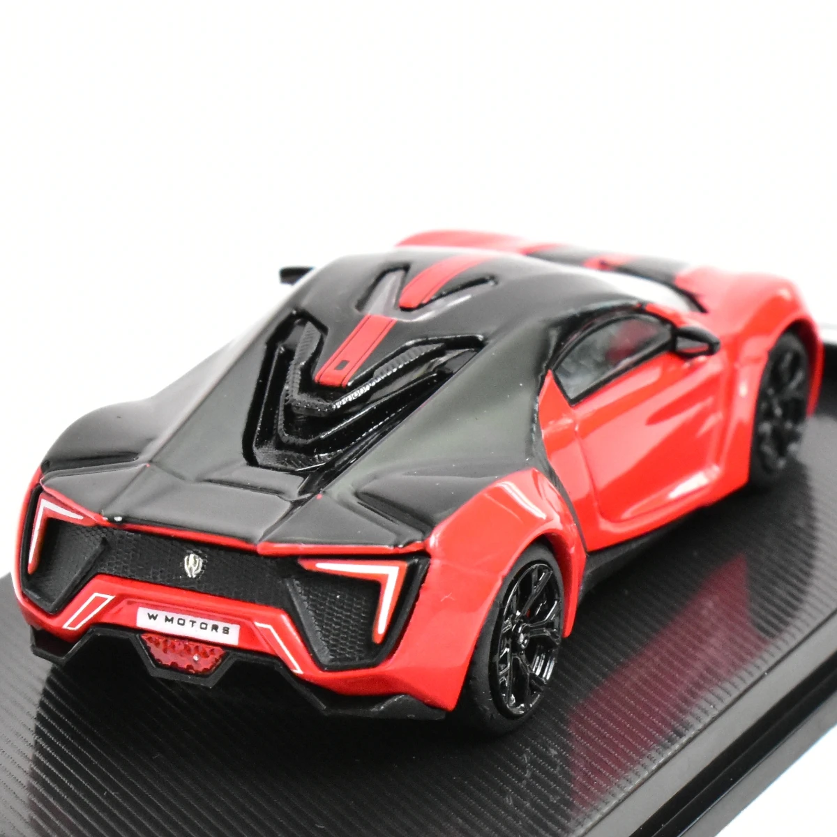 

Smallcarart SCA 1:64 Collectible Lykan Trendy Diecast Model Car