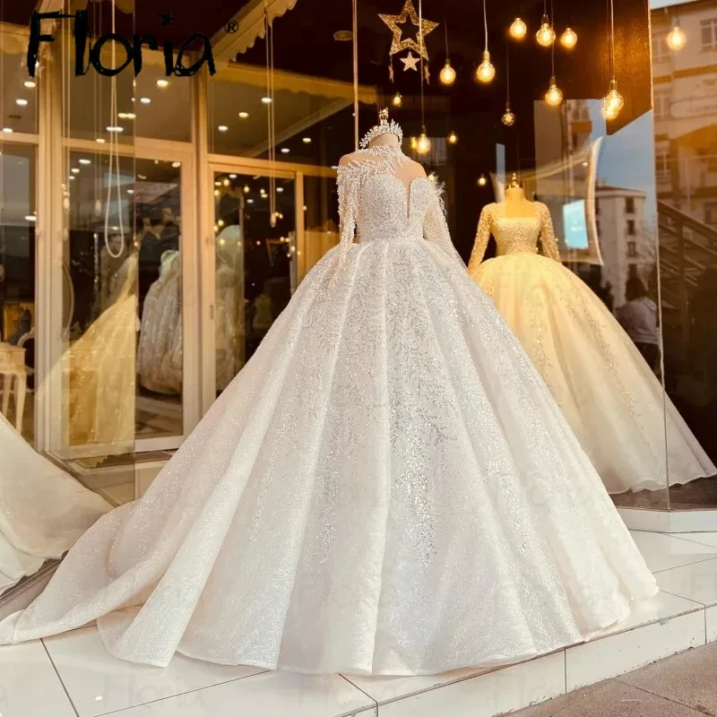 

Dubai Sparkly Long Sleeve Pearls Wedding Dress for Women 2024 Arabic Beading Ball Gown Bridal Dresses With Court Train Customize