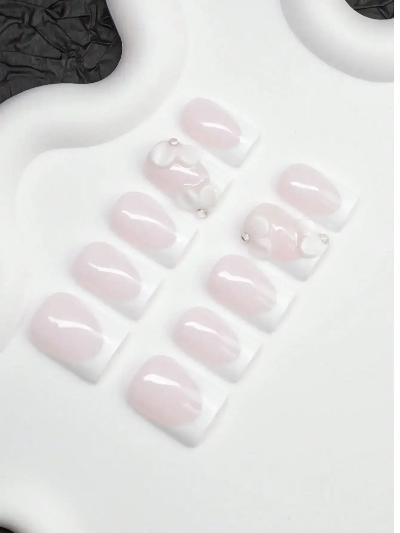 

10pcs Square Shaped Handmade Nail Tips, Y2K Baddie Style, Nude & White Color With French Tips & Floral Design, Suitable For Wome