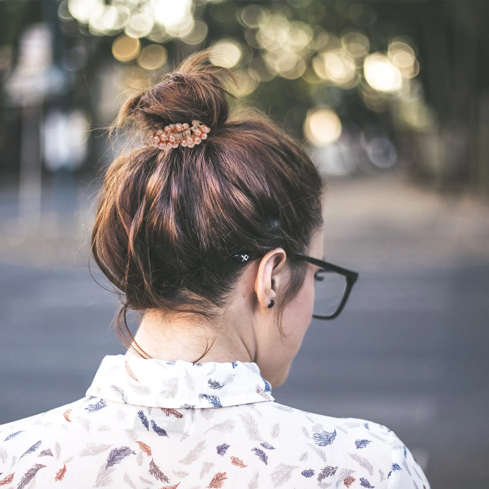 

6Pcs Hair Ropes with Pearl Accents Fashionable Hair Ties for Women Comfortable All Day Wear Ideal for Any Occasion