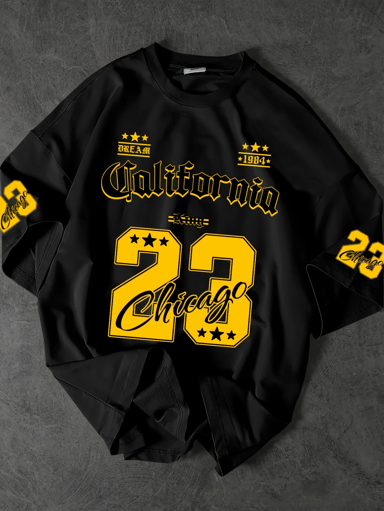 

The new men's T-shirt for the summer of 2025 is breathable lightweight casual and sporty with digital prints