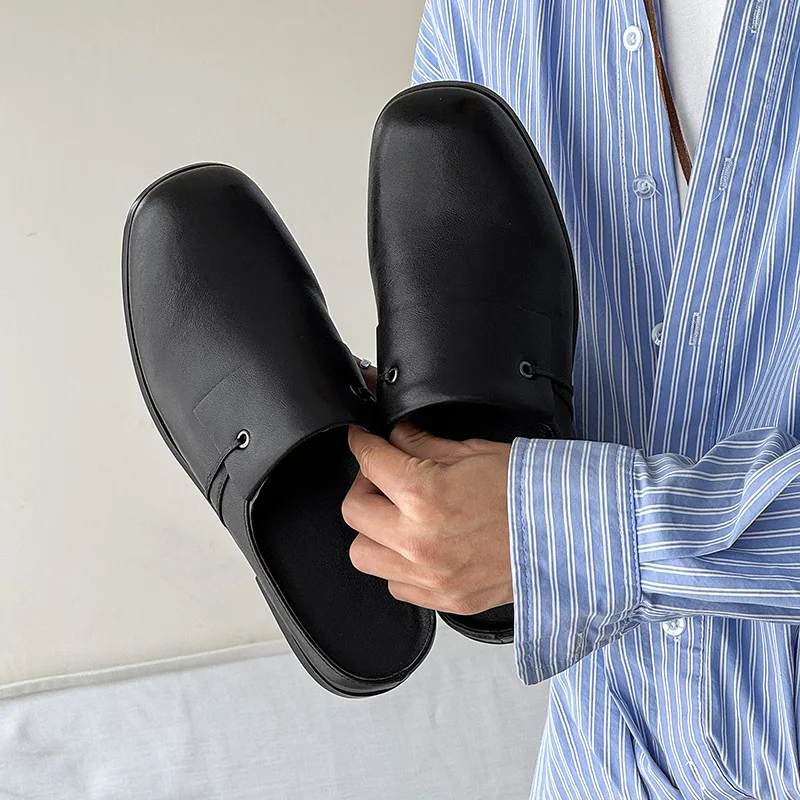 2026 Mens Muller New Design Sense Niche Flat Shoes One Pedal Bag Head Half Drag Couple Slippers