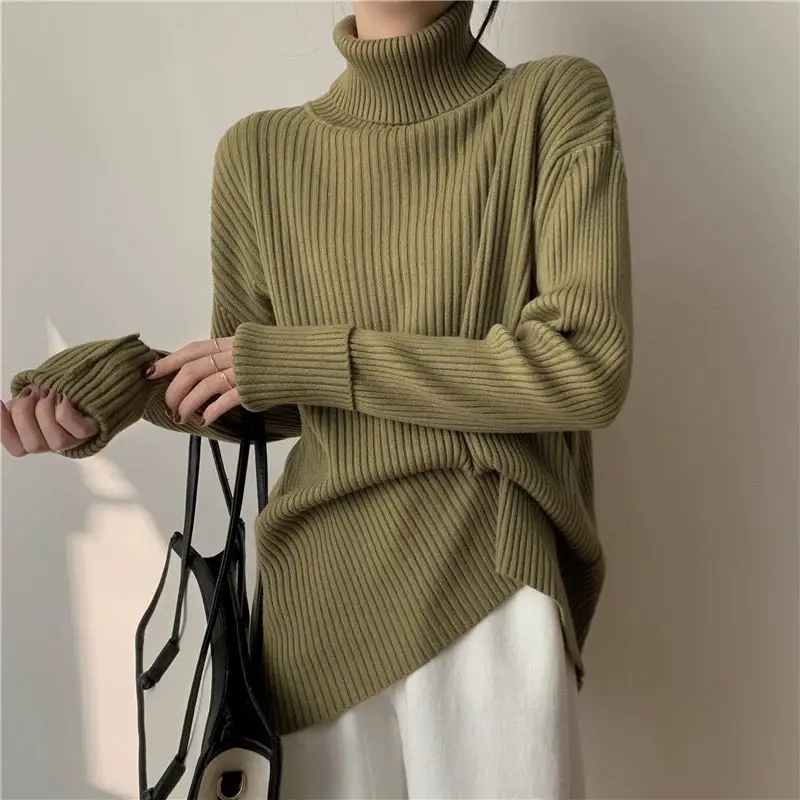 두꺼운 가을과 겨울 여성의 단색 스웨터 느슨한 캐주얼 트렌드 여성의 최고 다재다능하고 세련된