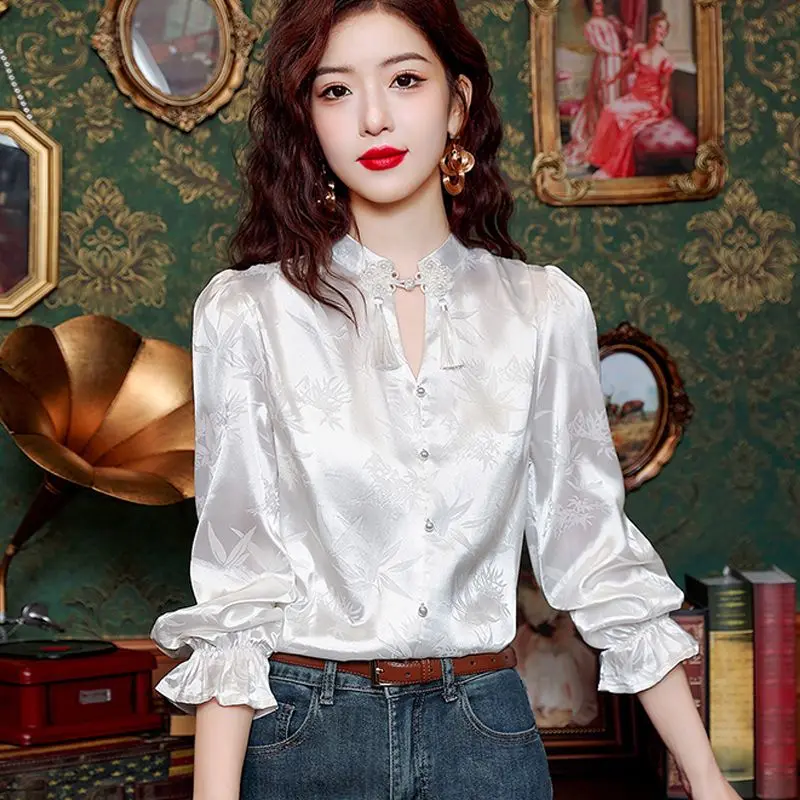 

Satin Printed Long Sleeved Shirt For Women In Spring 2025, Retro Stand Up Collar Button Fashion Pullover Top