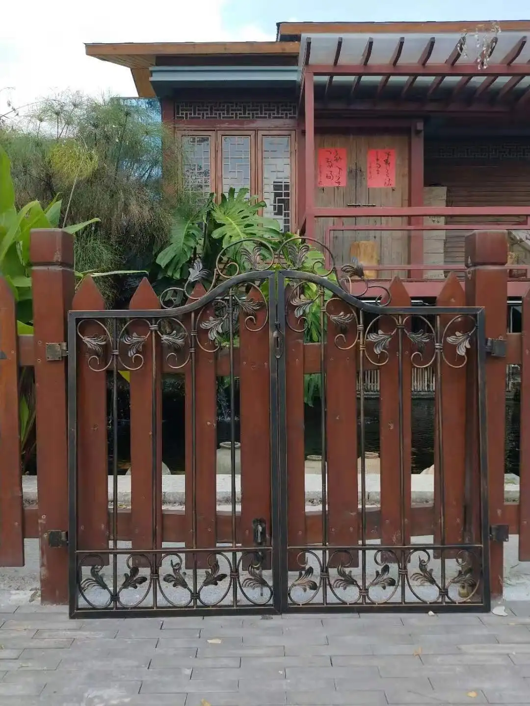 Outdoor Fence Iron Gate Door Garden Decorations