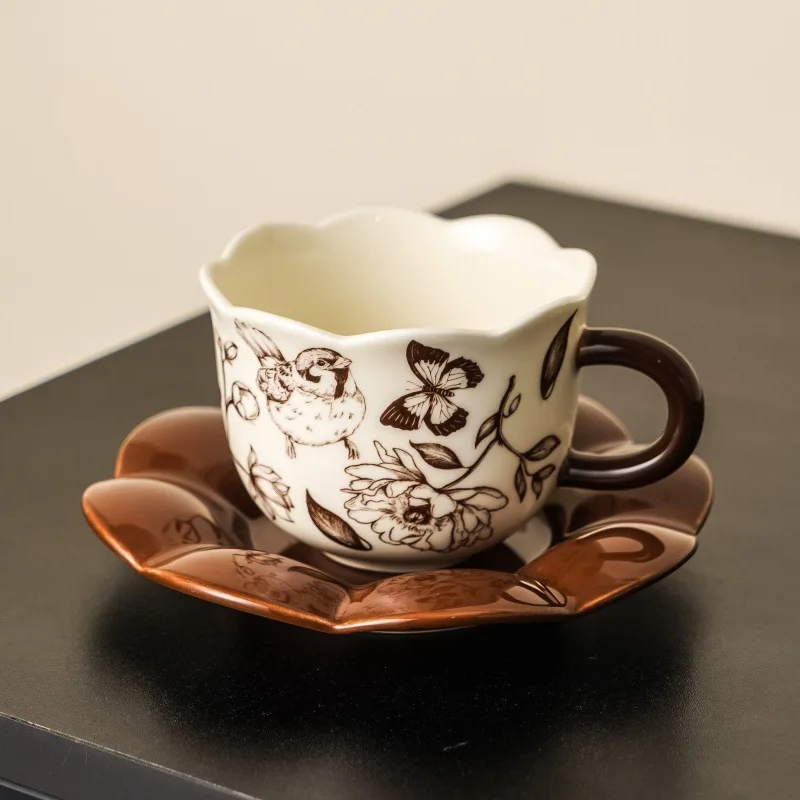 Vintage Bloemen- en Vogelkoffiekopjes en -schotels Licht Luxe Retro Creatieve Afternoon Tea Keramische Kop Hoge Temperatuur Melkbeker
