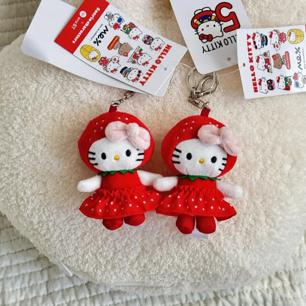 8 cm Sanrio Red Strawberry Hello Kitty morbido peluche riempito zaino ciondolo portachiavi ornamento da tavolo accessori di abbigliamento regalo per ragazza
