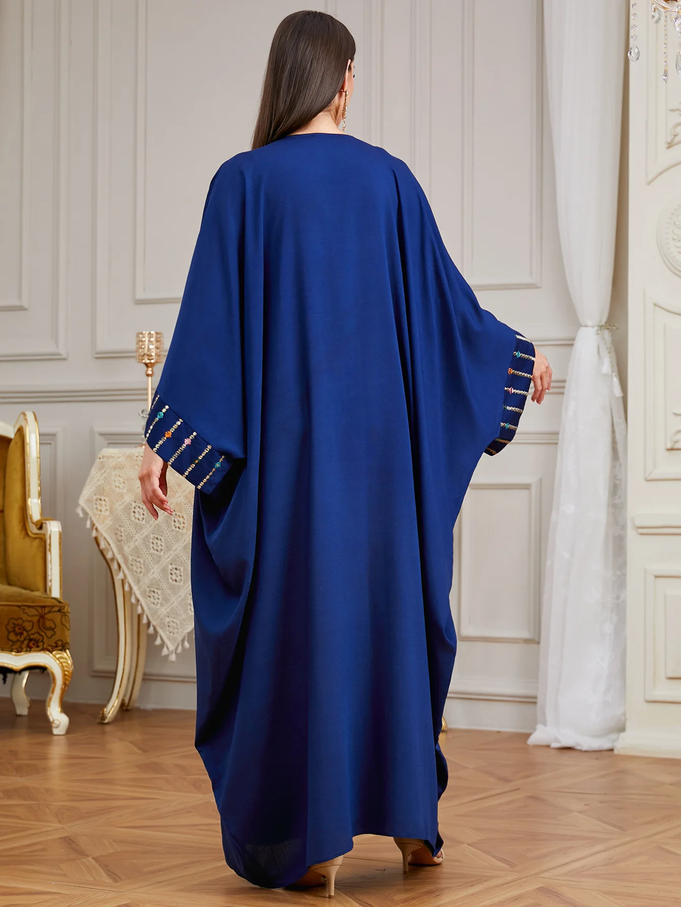 Midden-Oosten Arabisch Losse Vleermuismouwen Gewaad Vrouwen Elegante Pailletten Borduren Kwastje Jurk Luxe Mode Lange Jurk Formele Kleding