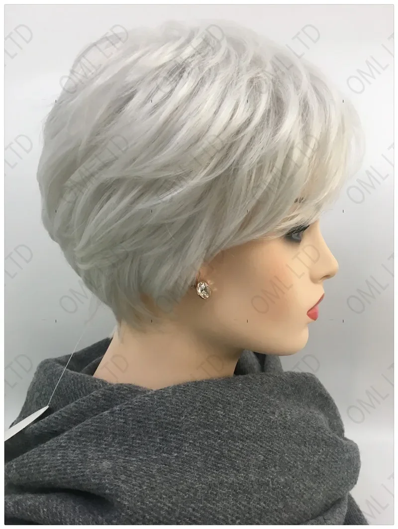 Women\'s Fashion Fluffy Short Synthetic Wigs Ombre Grey Hair Natural Short Straight Hair Wig with Bangs Mommy Daily Wear Peluca