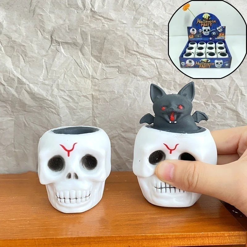 Halloween Theme Pumpkin Skull Shape Fidget Squishy Toy Squeeze Press Pop Out Ghost Bat Design Slow Rebound Decompression Toy