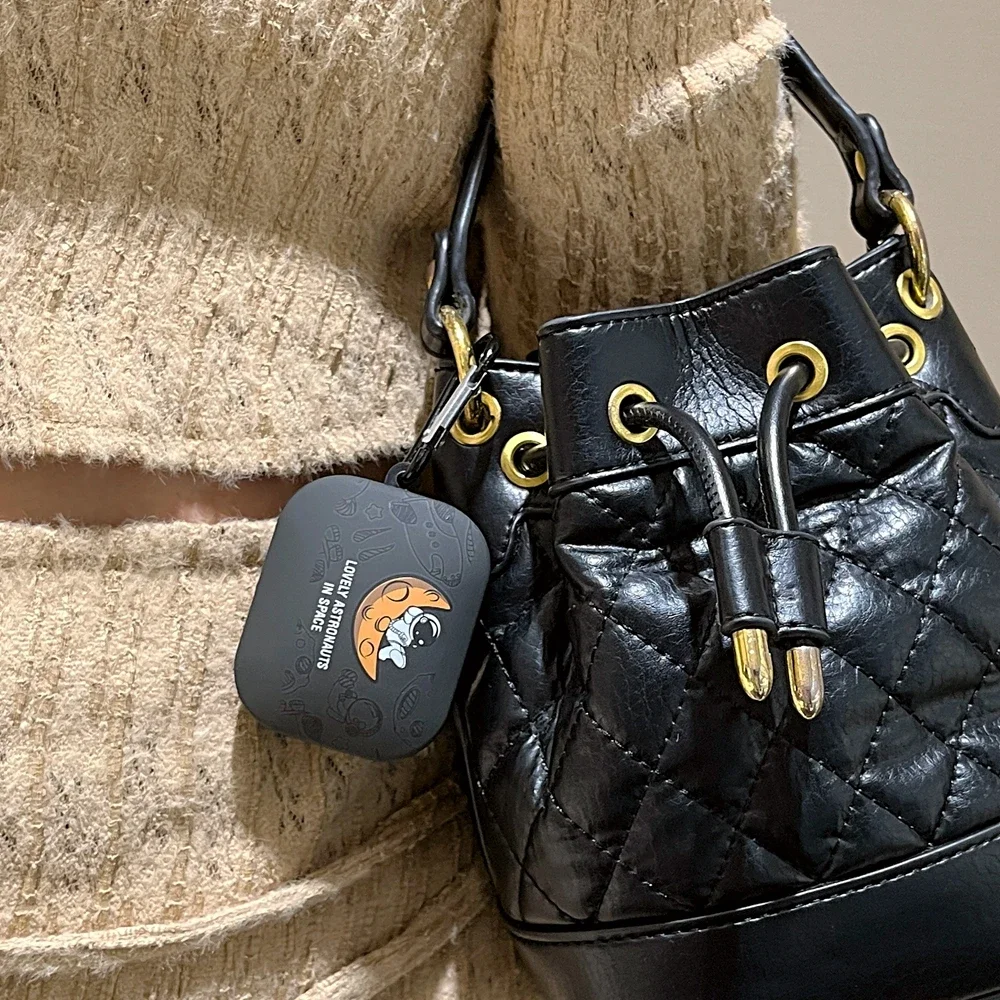 لطيف الكرتون رائد الفضاء رائد الفضاء كريستال ملصقات حقيبة سماعة الاذن ل Redmi Buds 5/براعم 6 (2024) الغطاء الواقي مع هوك