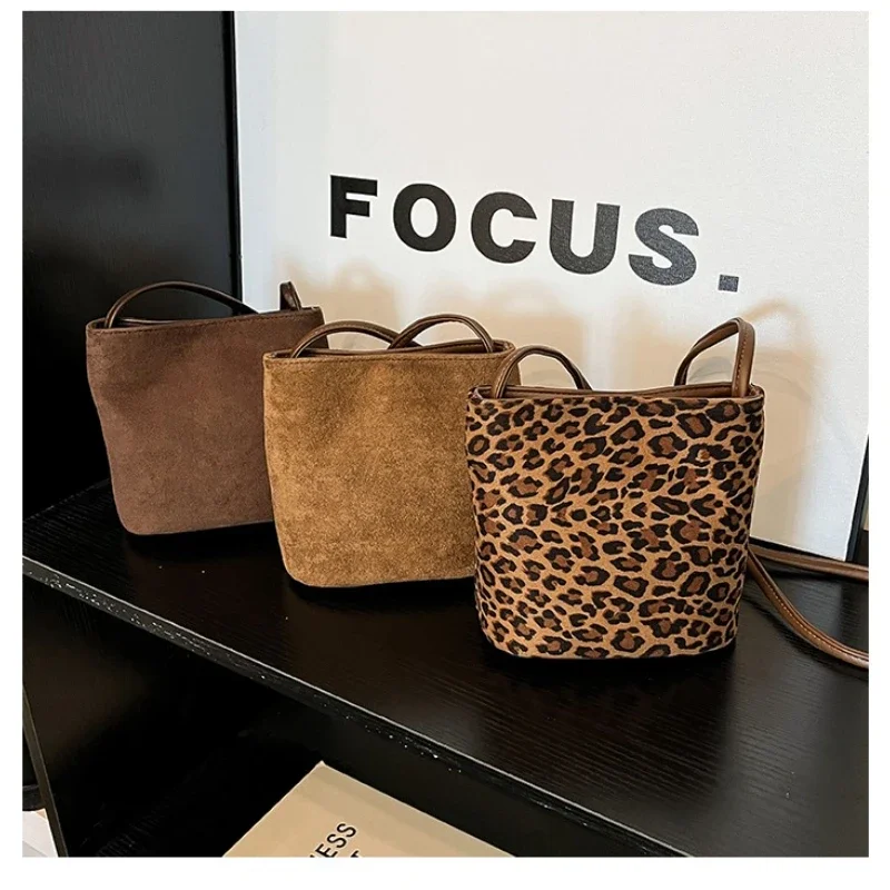 

2025 High Quality Versatile Small Square Bag Retro Suede Hasp Sweet Shoulder Bags Sewing Thread Concise Women's Handbags