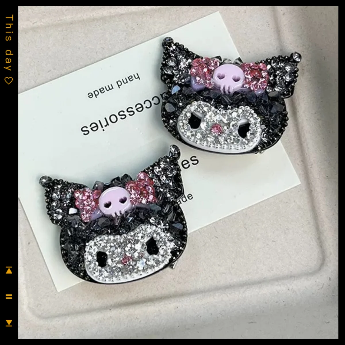 

Kawaii Sanrio bright diamond duckbill hairpin anime peripheral bangs side clip hairpin female birthday gift Christmas