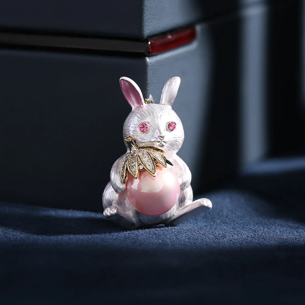 

Cute Rabbit Brooch Metal Lapel Pin for Clothes Women Adorable Animal Jewelry Accessory Classic Bunny Collar Pin Gift