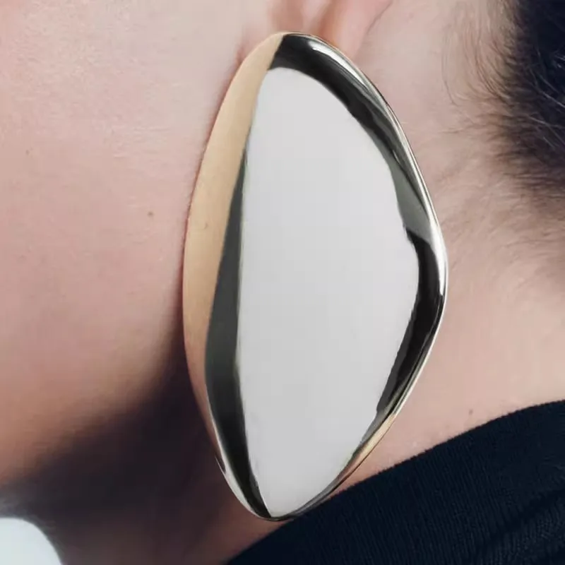 European and American minimalist niche design street fashion catwalk metal retro cool style earrings, Valentine's Day jewelry