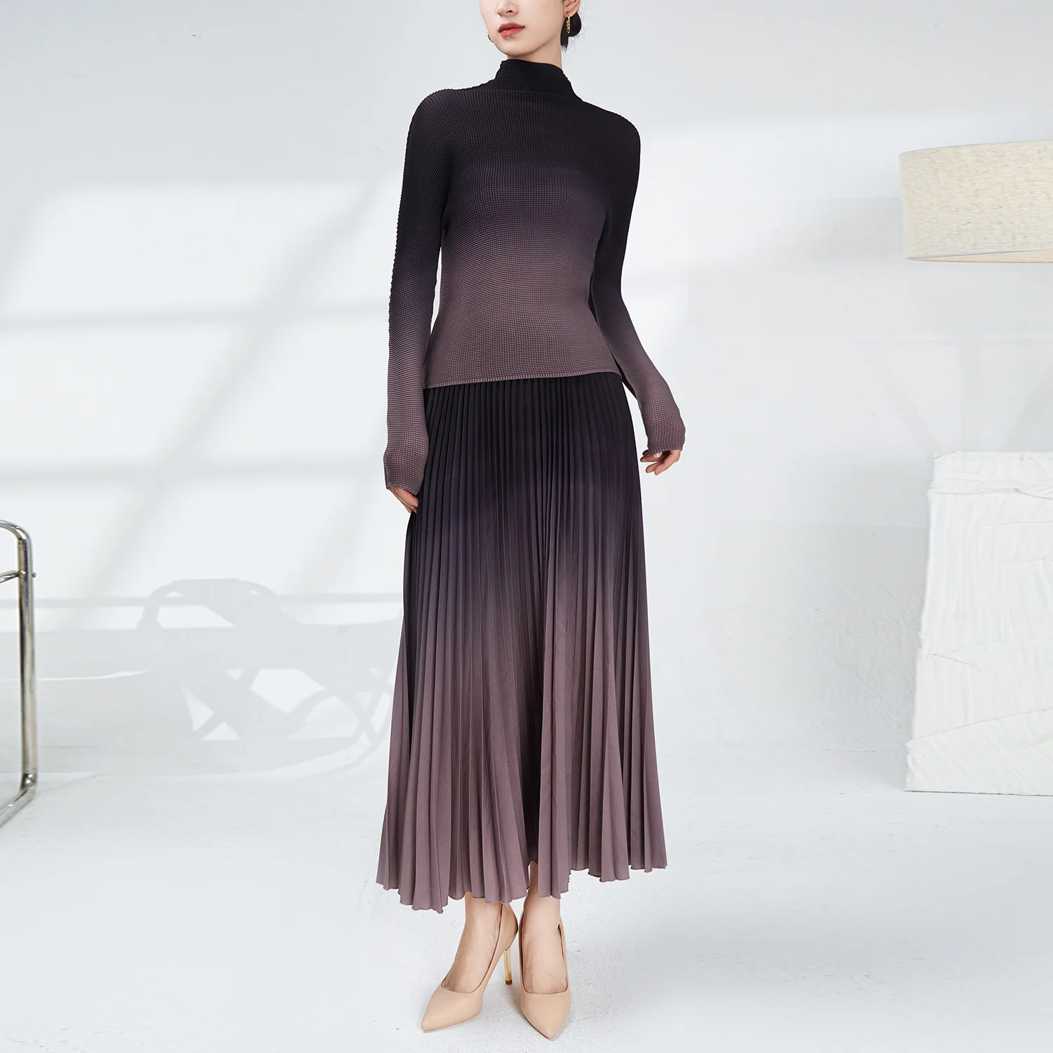 Miyake Folded Gradient Halo Dyed Long Sleeved T-shirt Small Shirt Slim Fit High Collar Hundred Fold Half Skirt High End Set