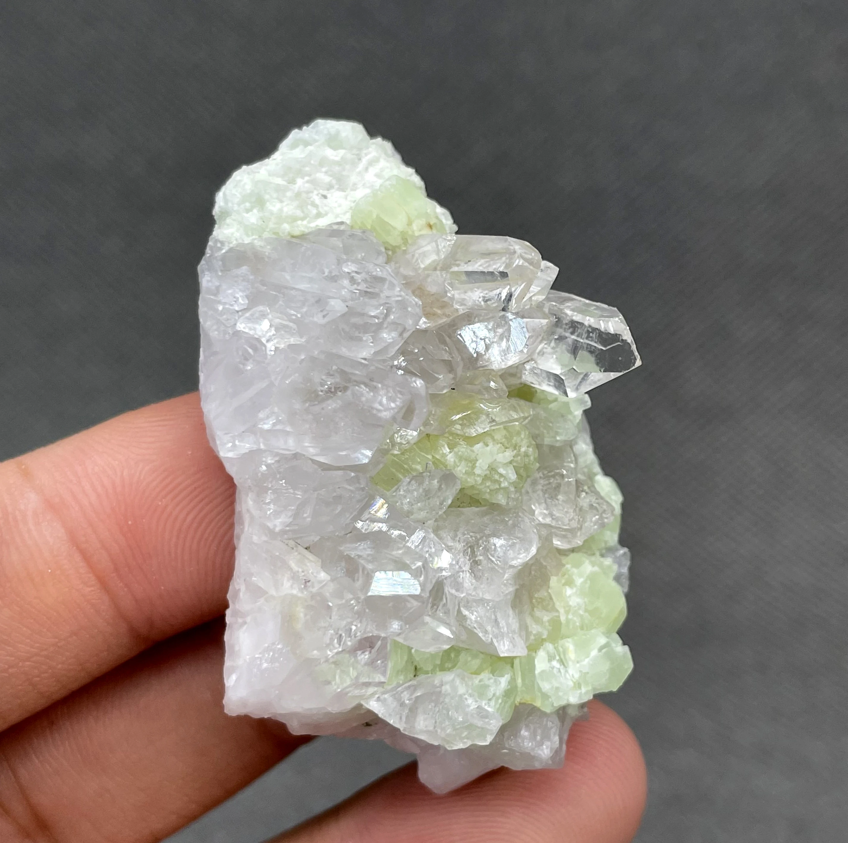 

NEW! 27g Natural rare Prehnite and White crystal symbiosis Mineral Specimens stones and crystals healing crystals quartz