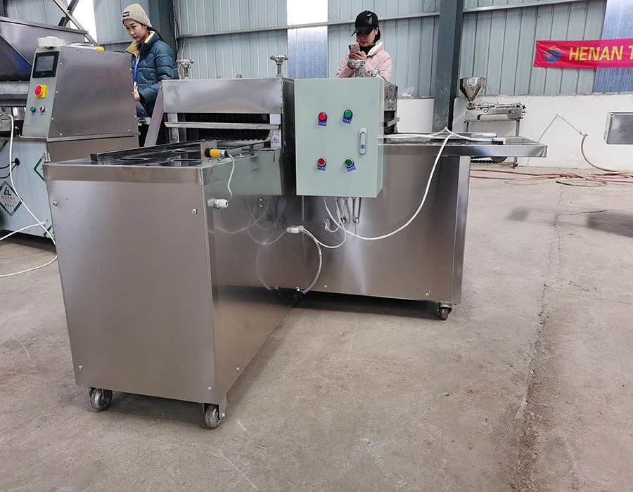 

Professional Hard Candy Cutting Food Cutting Hard Candy Making Machine