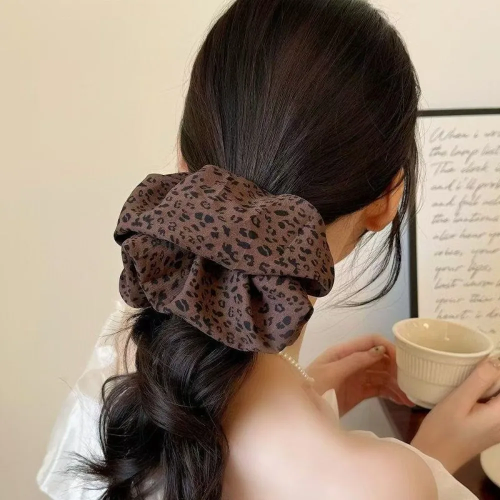 1/2 قطعة ليوبارد طباعة Scrunchie خمر مثير نمط الكمال جريئة تسريحات الشعر اليومية تبدو العصرية إكسسوارات الشعر النساء مثالية الرجعية #3