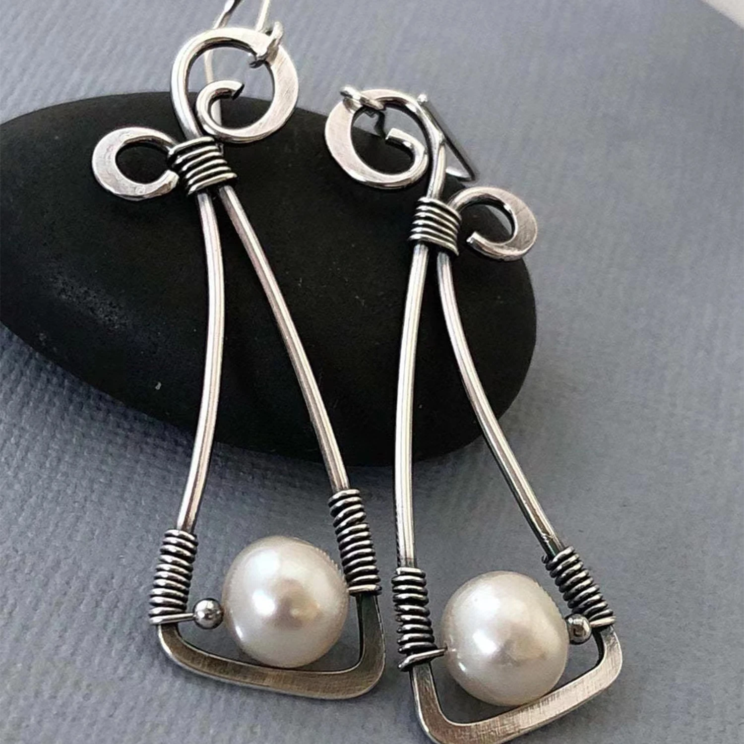 Bohemian Creative geometric pearl pendant earrings Simple ladies fashion jewelry earrings give her gifts suitable for parties