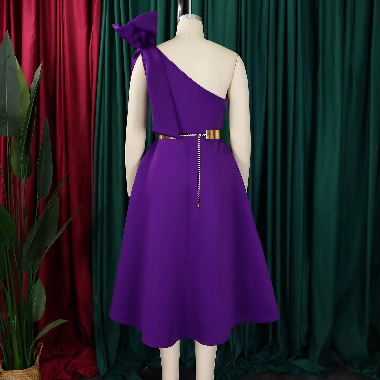 Luxus Kleider für Frauen Eine Schulter Bogen Dekorieren Ärmellose Hohe Taille EINE Linie Mittlere Waden Elegante Hochzeit Party Abendessen Vestido