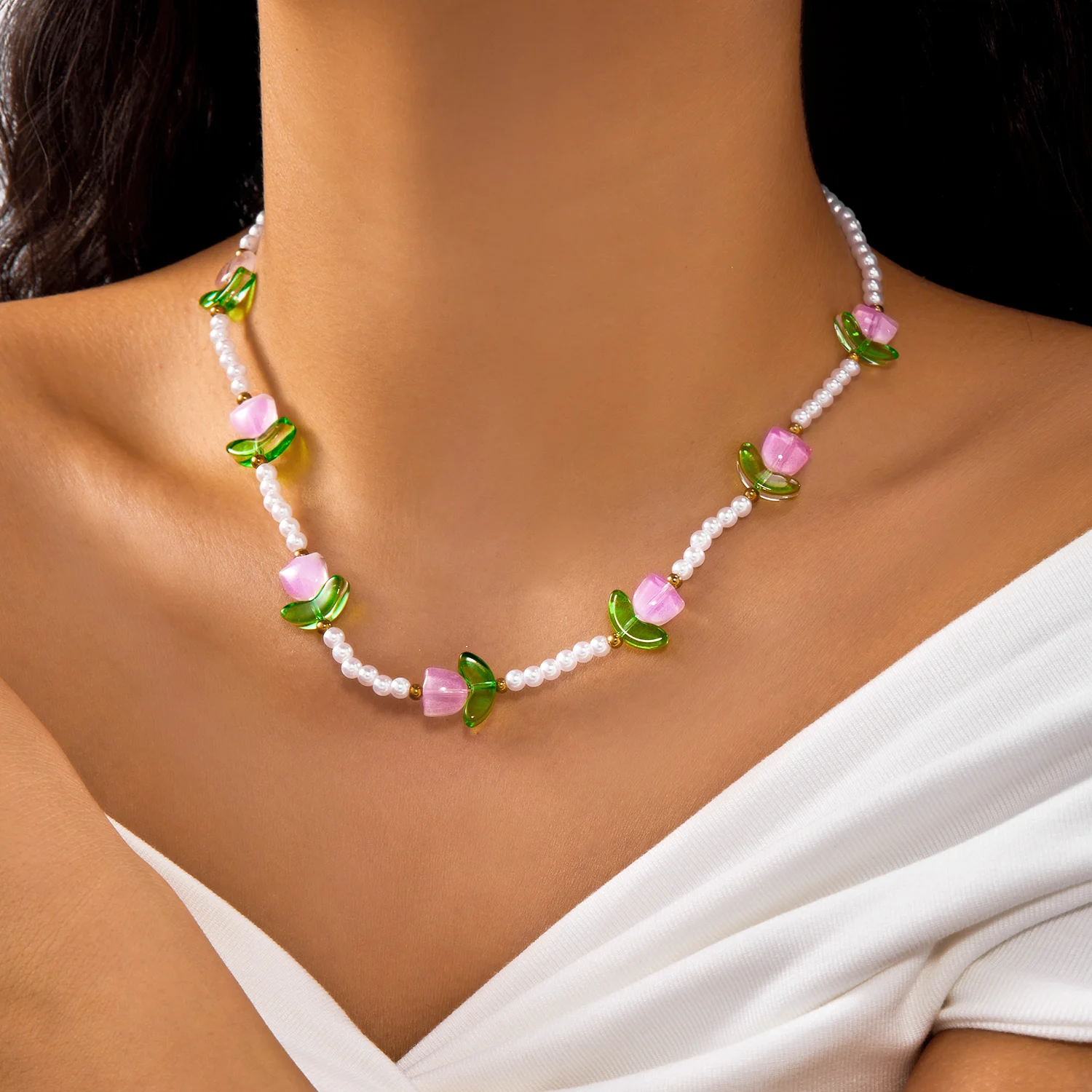 Bezaubernde Rosa Tulpen-Statement-Halskette für Frauen Zierliche Frühlings-Blumen-Anhänger-Halskette Party-Schmuck Accessoires – Detail 4