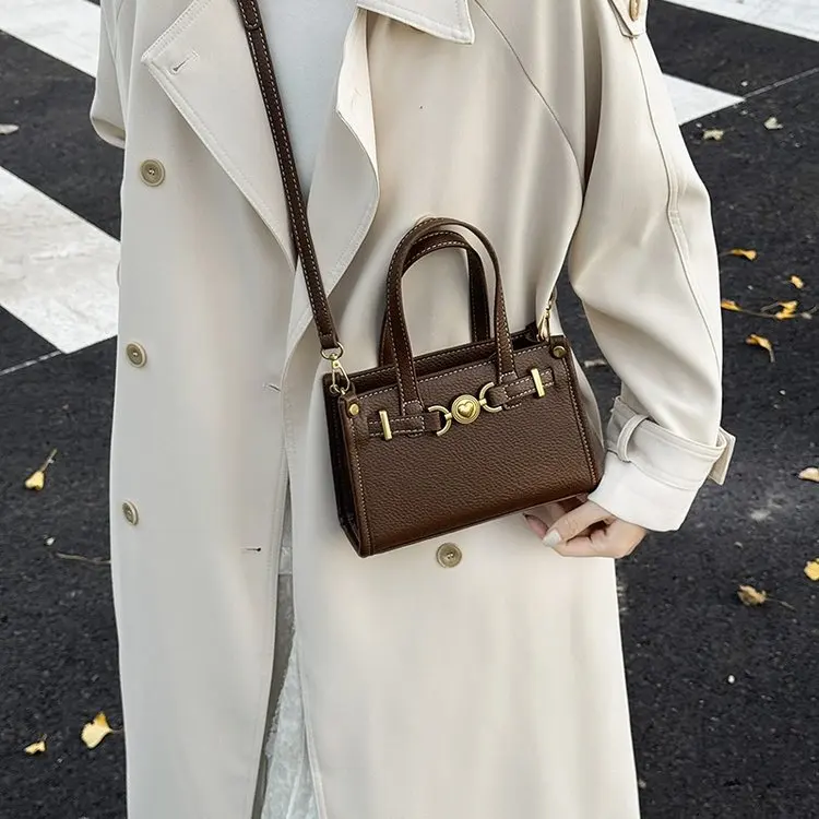 

Chic 2025 Crossbody Bag, Sleek Minimalist Convertible Handheld Purse, Elegant Day To Night Bag for Work & City Essentials