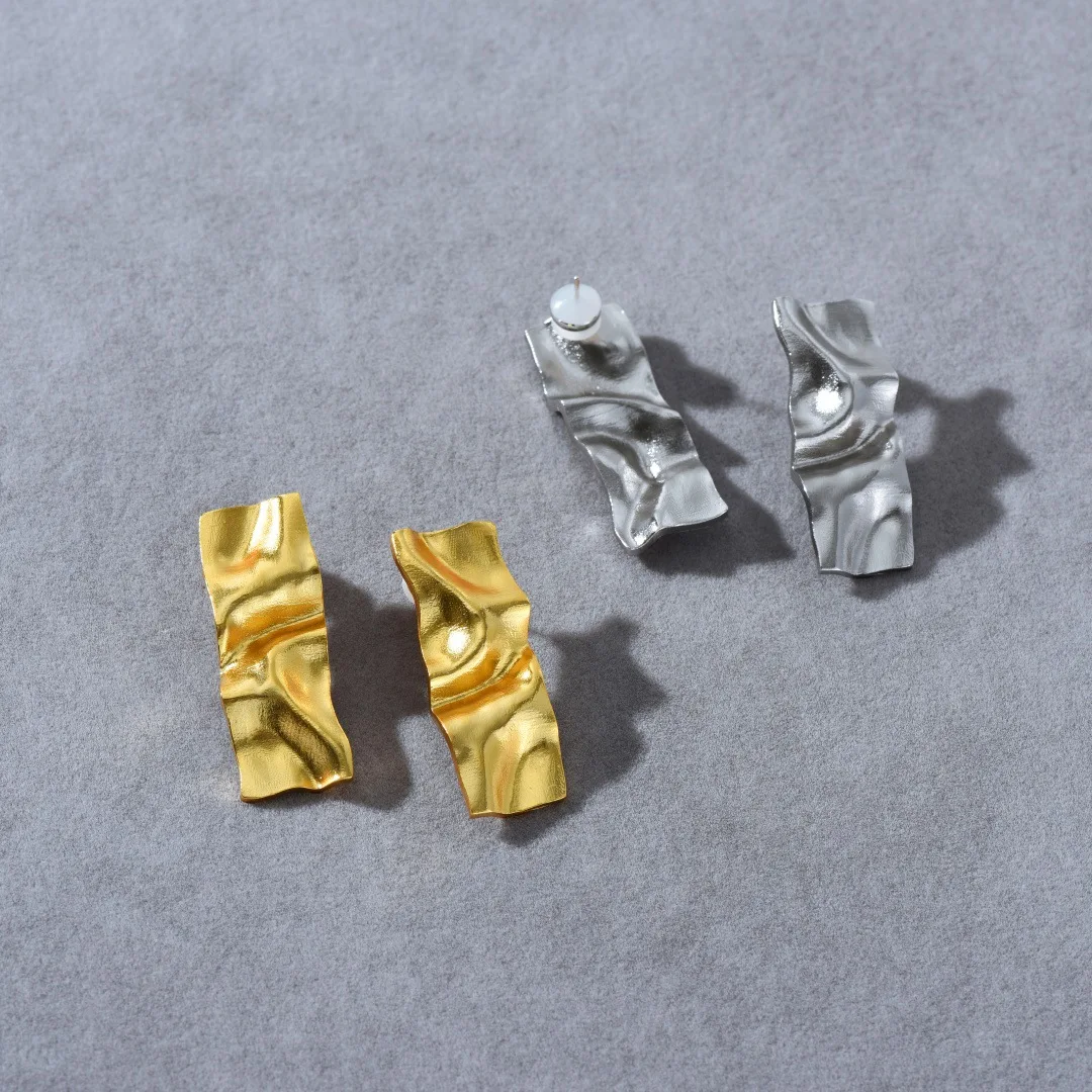 Wrinkled rectangle dangle earrings for women irregular geometric statement earrings punk simple jewelry new in 2026