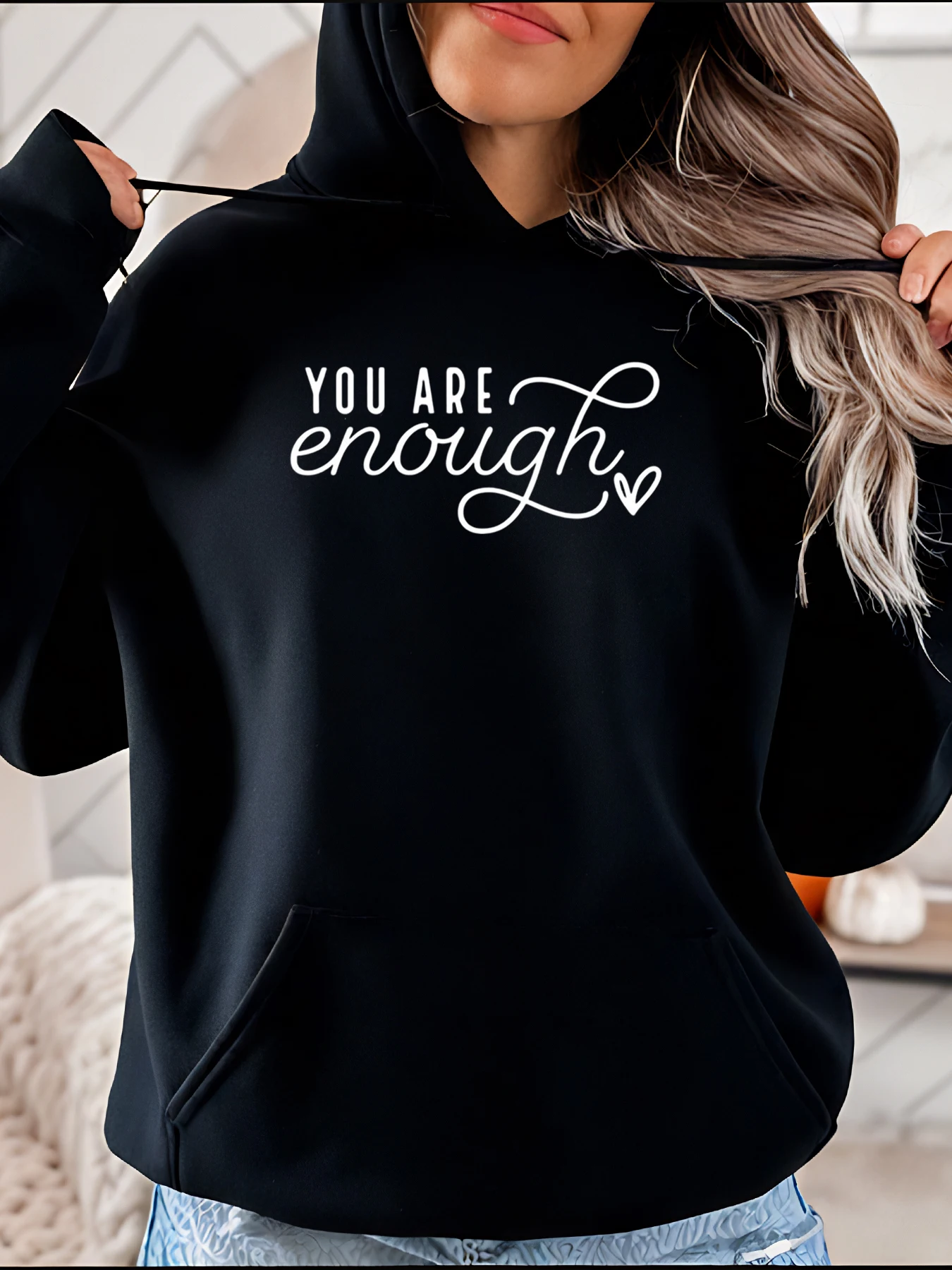Moletom feminino preto com estampa você é suficiente, moletom casual confortável para uso diário e presente de amor próprio