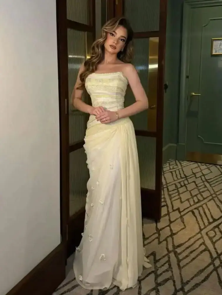 

Ofherown Elegant Pale Yellow Strapless Evening Gown Beaded Sequin Ruched Prom Dress for Formal Party Wedding Guest 2026 Custom