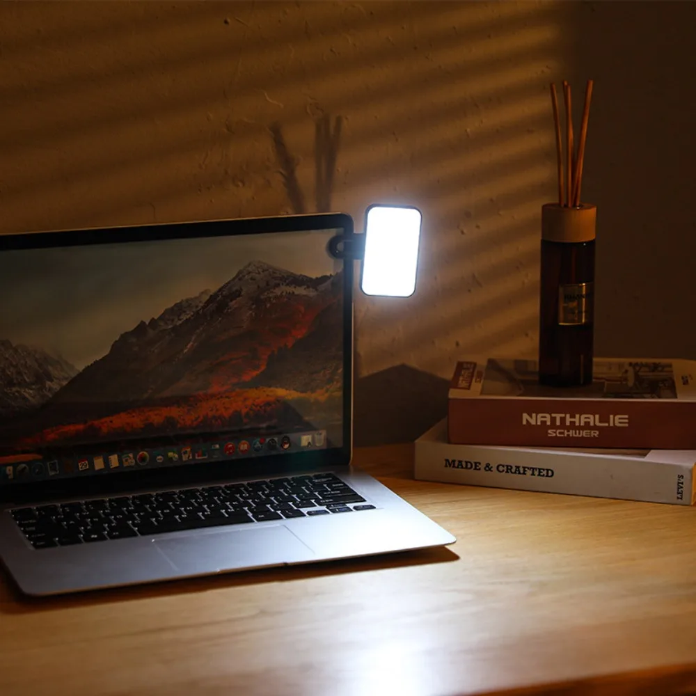 แบบพกพา Mini Selfie เติมแสงแบบชาร์จไฟได้ 3 โหมดปรับความสว่างคลิปสําหรับโทรศัพท์มือถือคอมพิวเตอร์เติมแสง