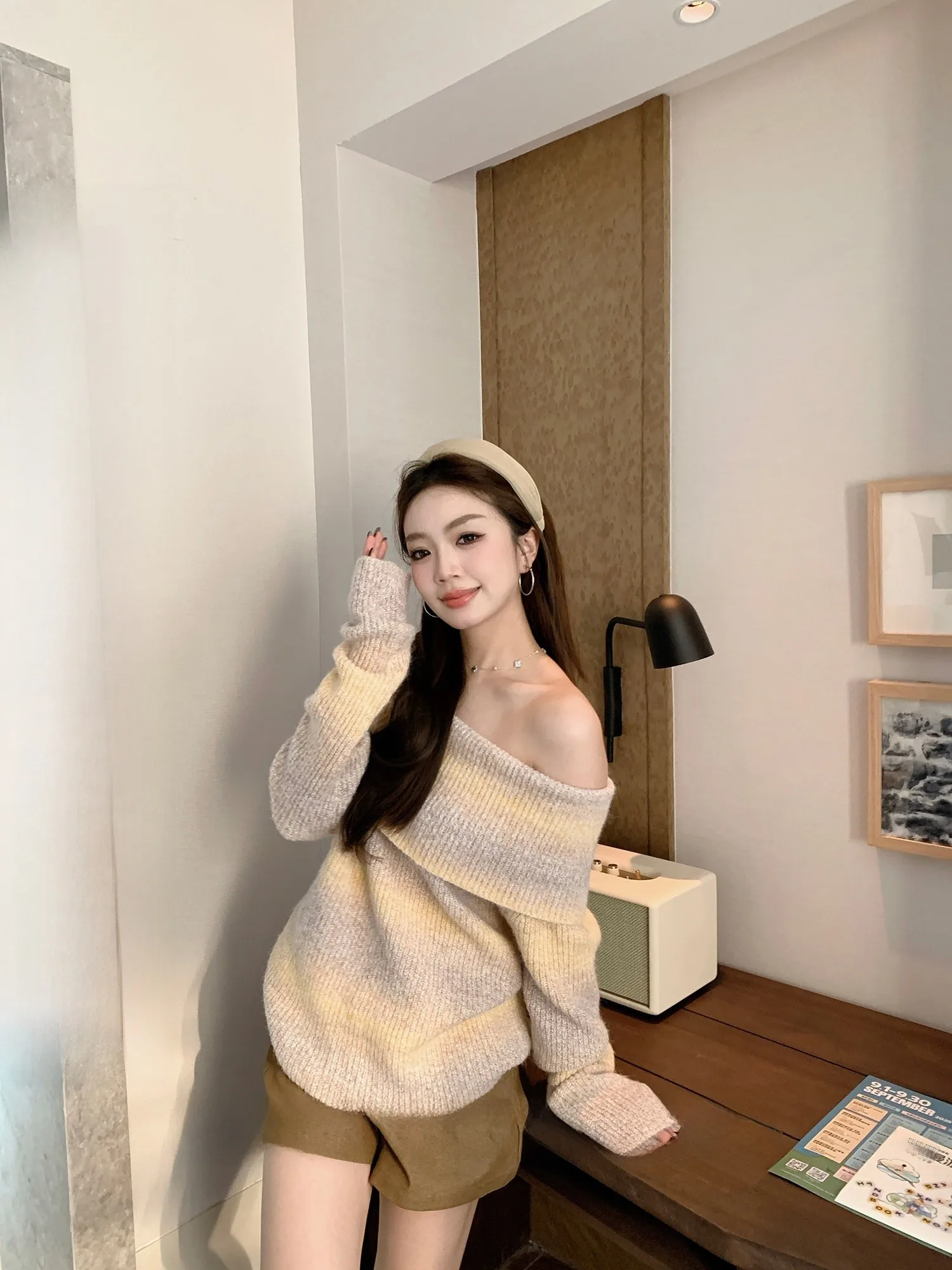 

Новый женский вязаный свитер Seoul Stroll Adient: свободный, уютный, на одно плечо, осенне-зимний, повседневный, комфортный топ