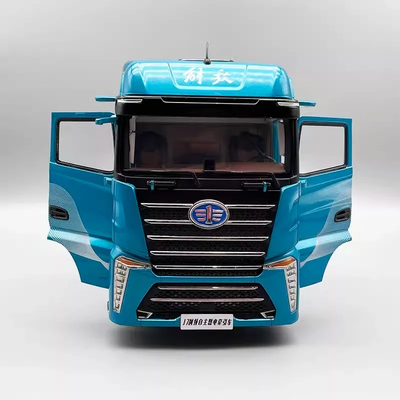 FAW Jiefang Original Factory 1:24 Car Model Jiefang J7 Traction Head Engineering Transport Truck Alloy Simulation Car Model