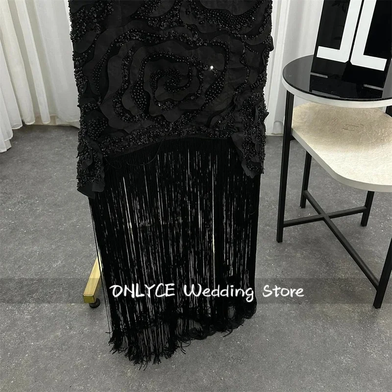 Abiti da sera da donna per occasioni speciali Abito da sera di lusso nero su misura 2025 Abiti da ballo con maniche lunghe con scollo a V