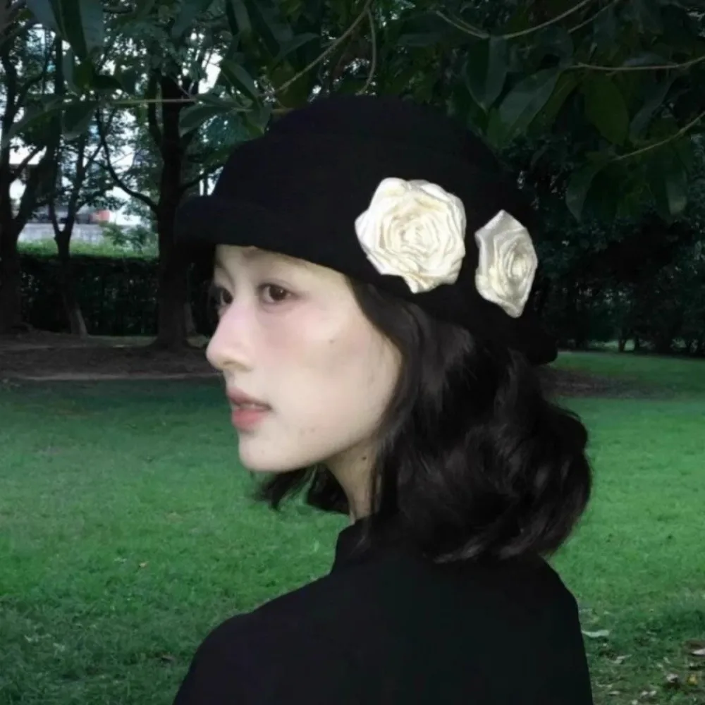 

Vintage French Style Camellia Flower Cap Elegant Curl Brim Floral Bowler Hat Hepburn British Women's Formal hat Lady
