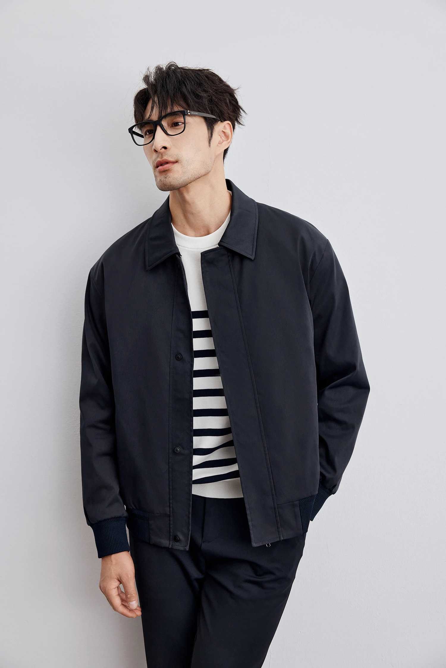 Herren Minimalistische Reversjacke Einreihige Lässige Locker Sitzende Bomberjacke Einfarbige Leichte Oberbekleidung – Detail 19