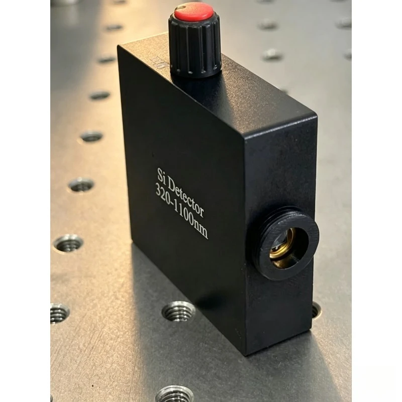 Variable Gain Large Area High Sensitivity Photodetector 320-1700nm Wideband Low Noise Amplifier