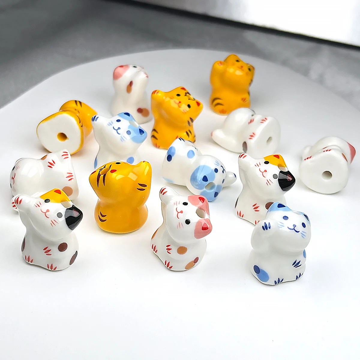 16x20mm 4pcs/set Cute Multicolor Vertical Hole Lucky Cat Animal Ceramic Bead Jewelry Making DIY Keychain Pendant Porcelain Bead