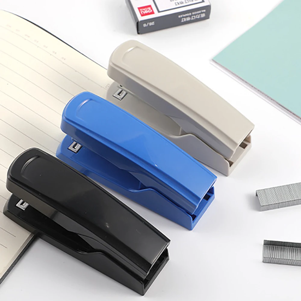 Handheld stapler with 1000 staples, student stationery labor-saving medium-sized stapler, simple office use
