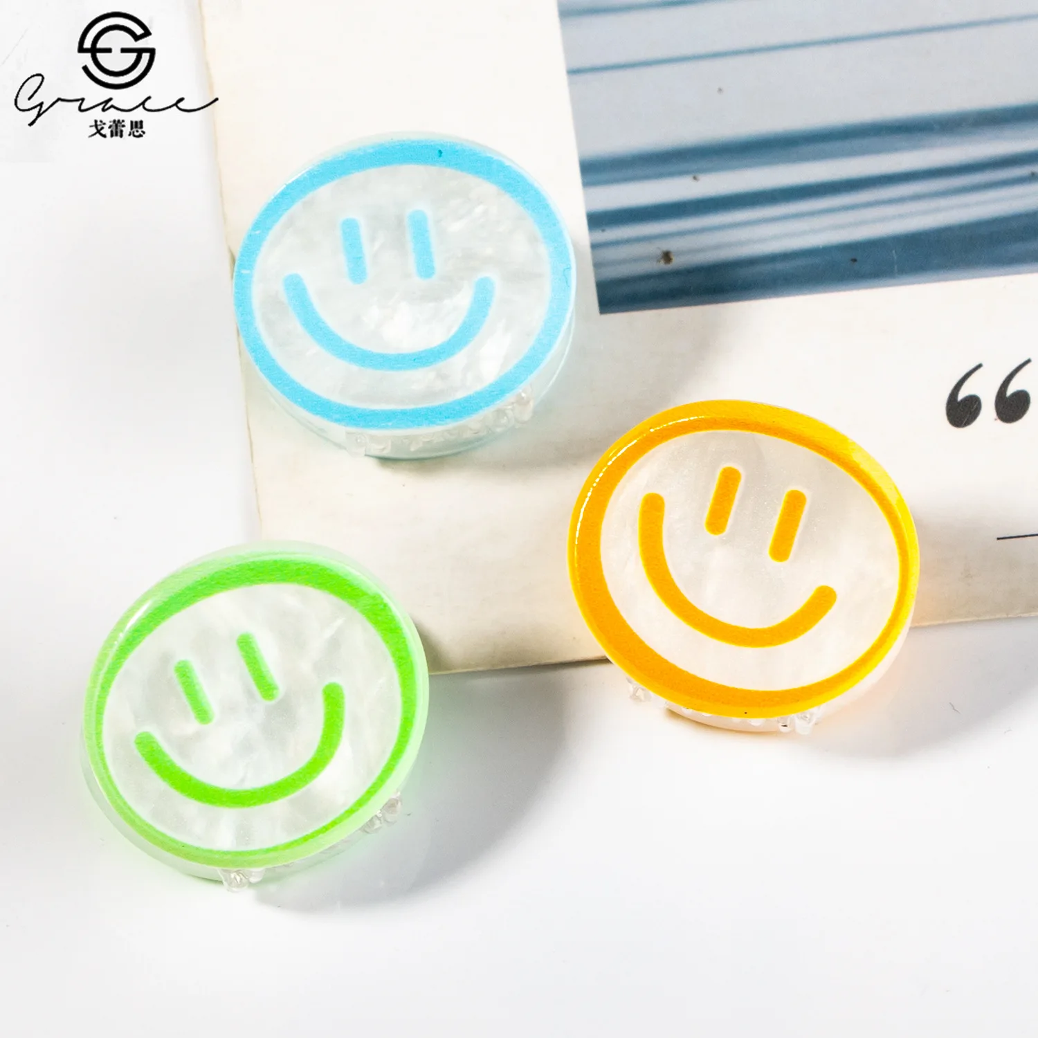 القادمون الجدد في أغسطس! مقاطع شعر مخلب صغيرة من الأكريليك وجه مبتسم، إكسسوارات رأس ساحرة لظهر الرأس