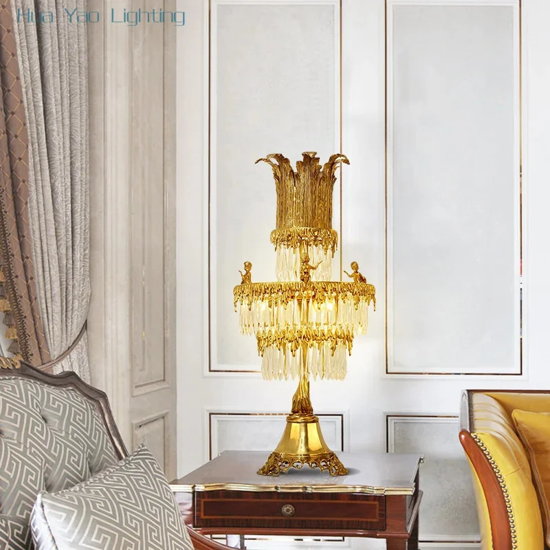 French Royal Elegant Living Room Restaurant Brass Crystal Table Lamp European Unique Hotel Bedside Gold Desk Lamp
