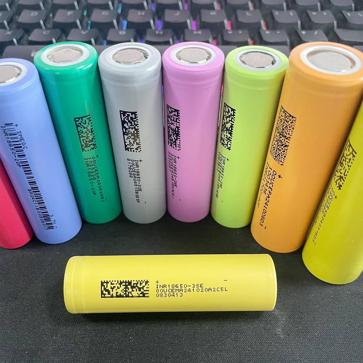 

3.7V1200Mah-4000Mah18650 High-Capacity Lithium Battery Flashlight Toy Gun 3C Digital Accessories Replacement Replacement Battery