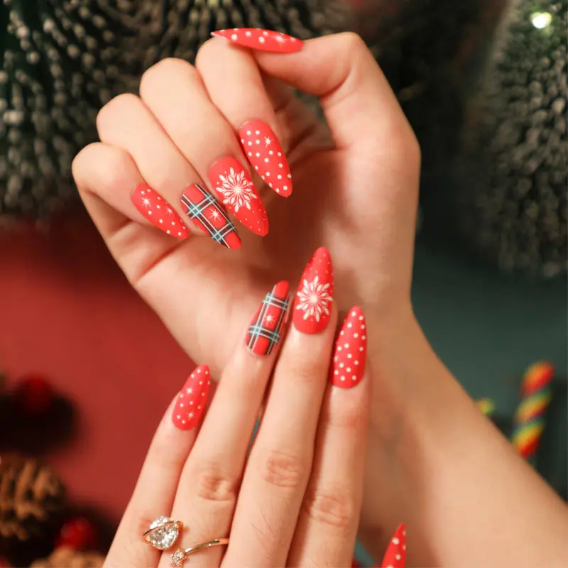 

24PCS Christmas Dotted Press-On Nails - Snowflake & Green Plaid Pattern Medium Almond Shape False Nails With Wearing Tools